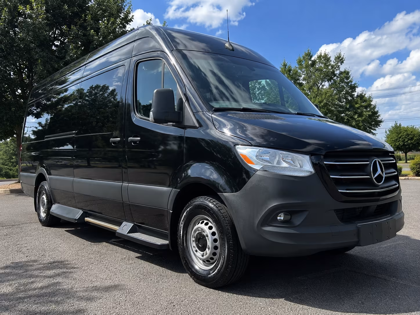 10 passenger sprinter van