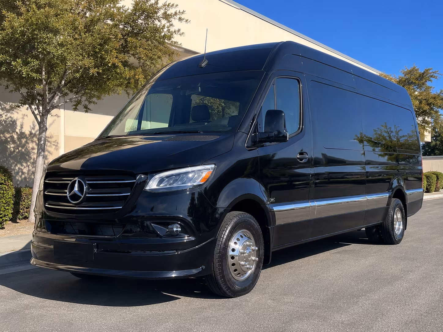 find the perfect transportation for your next wedding 1
