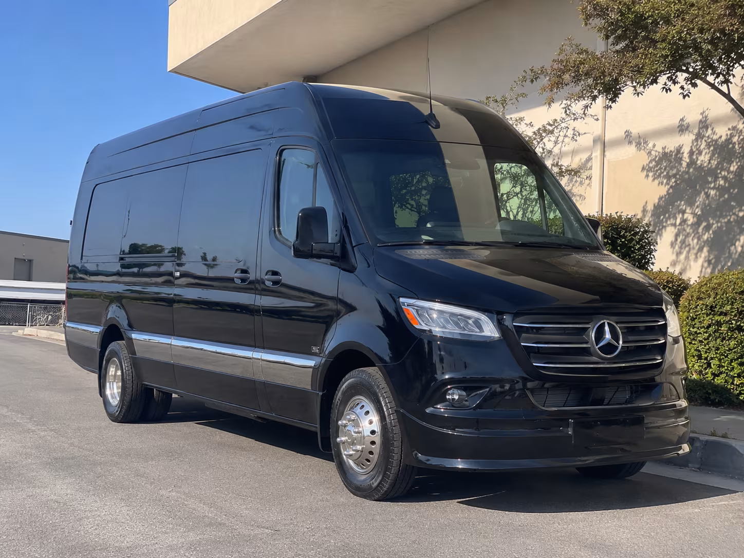 find the perfect transportation for your next wine tour 3